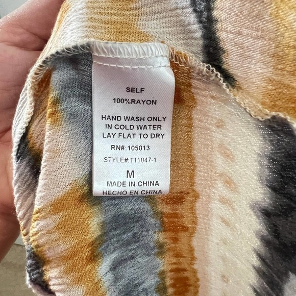 Savanna Jane Smocked Bell Sleeve Boho Top Women's M Yellow Serape Print Ruffle - Picture 8 of 8